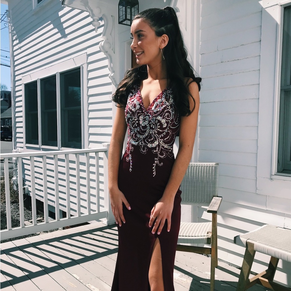 Prom girl maroon dress with sparkles